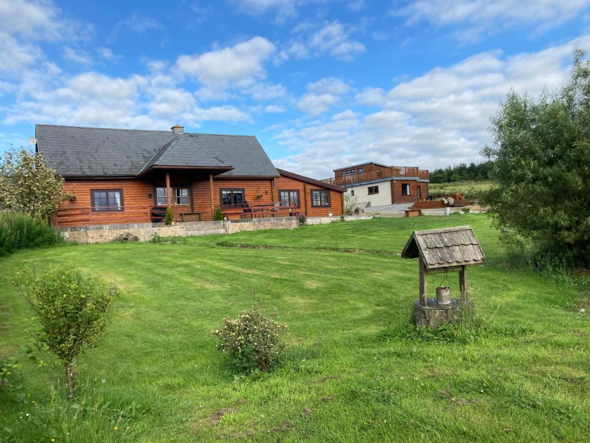 Log House Hideaway Villa Johnswell ภายนอก รูปภาพ